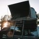 RoofSpace 2 auf einem VW T6 bei Sonnenuntergang Golgen Hour ffb0407c