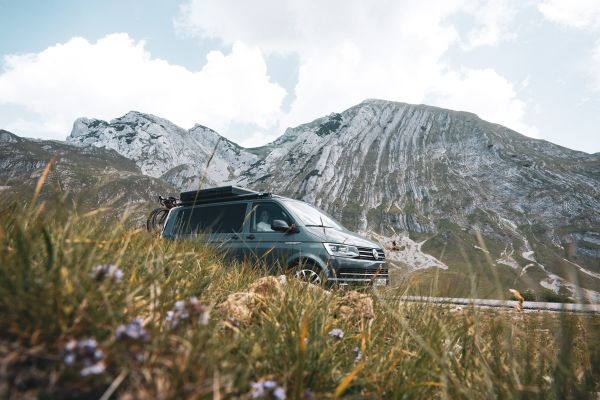VW Bus im Durmitor Nationalpark