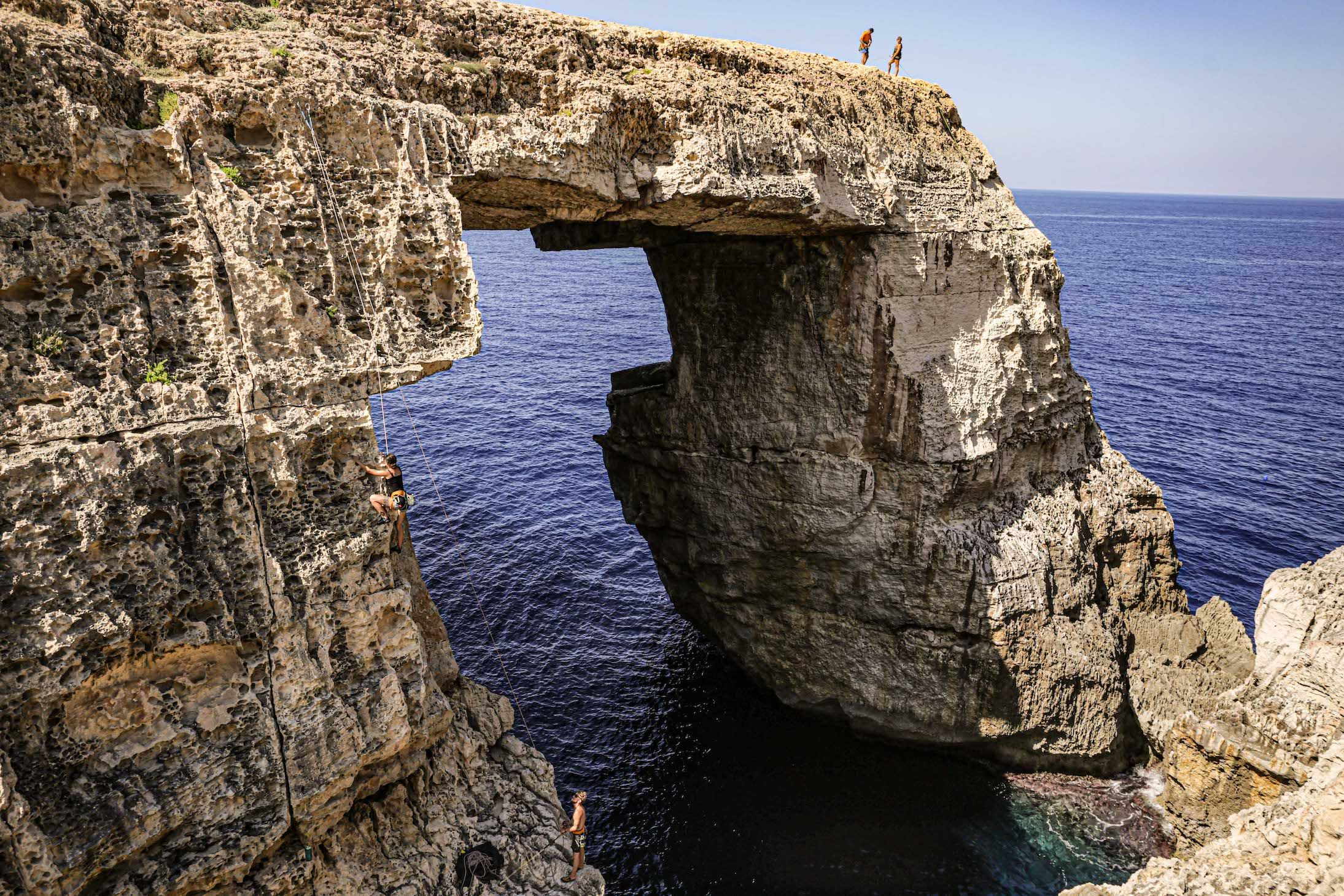 klettern im winter warum malta perfekt ist fotos von tom jutzler 3
