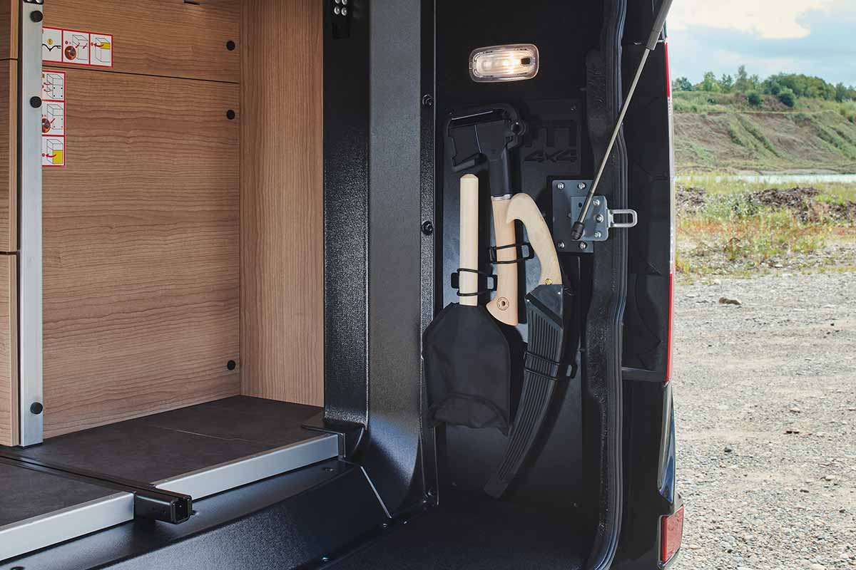 2025 Malibu genius performance 4x4 641LE Detailbild Werkzeugkiste