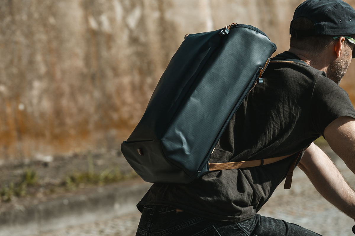 Big Agnes Causeway 28 L mit Fahrradfahrer
