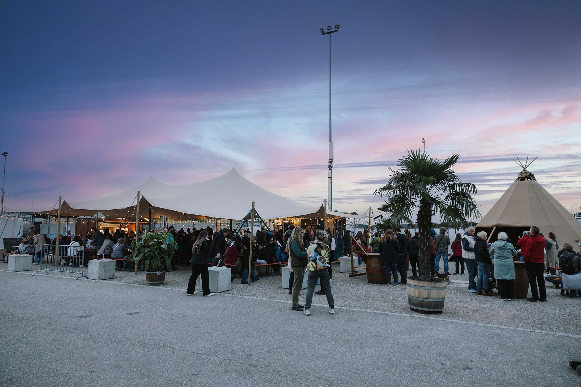 caravan live 2025 copyright fwtm sabatino