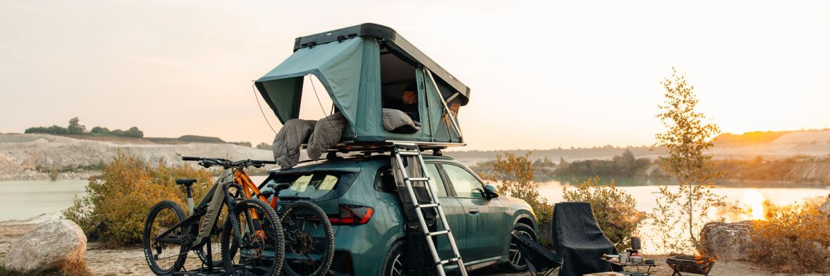 Thule Widesky Hartschalendachzelt auf PKW