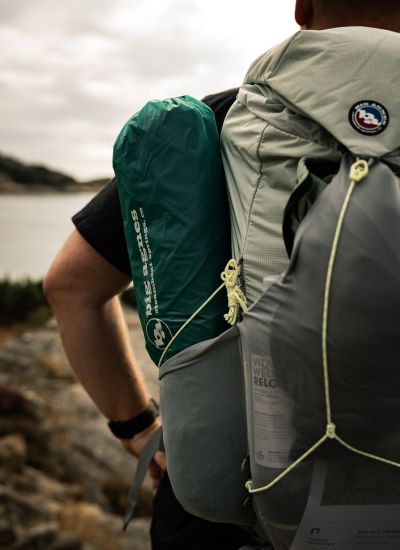 Big Agnes Sarvis VST3 im Rucksack beim Wandern