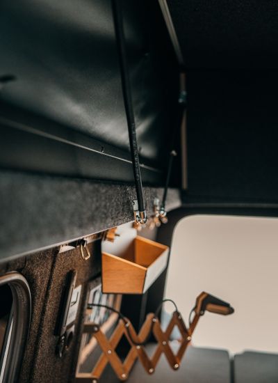 Campany Vans Aufstelldach Zeltstoff im Heck und Gasdruckdämpfer