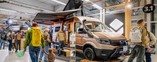 Suisse Caravan Salon BernEXPO Campervan in Ausstellung