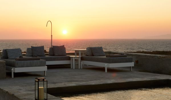 wyldmagde griechenland santorin (c)Santa Irini Retreat Sunset Lounge