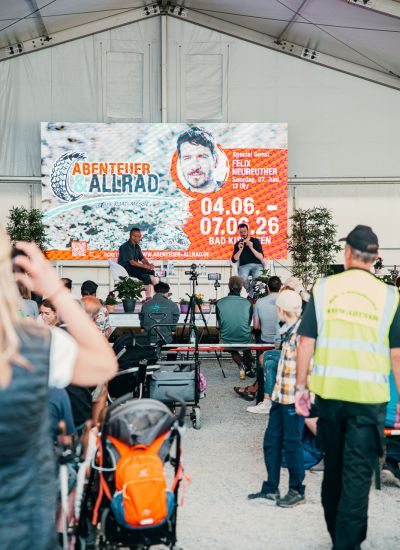 Abenteuer & Allrad 2026 Felix Neureuther auf der Bühne
